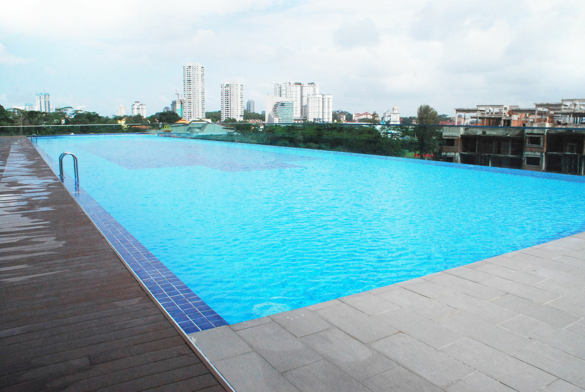 Jb City Paragon Serviced Apartment Джохор-Бару Экстерьер фото